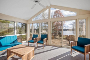 Halfmoon Lake 3BR Home w Game Room Deck Dock